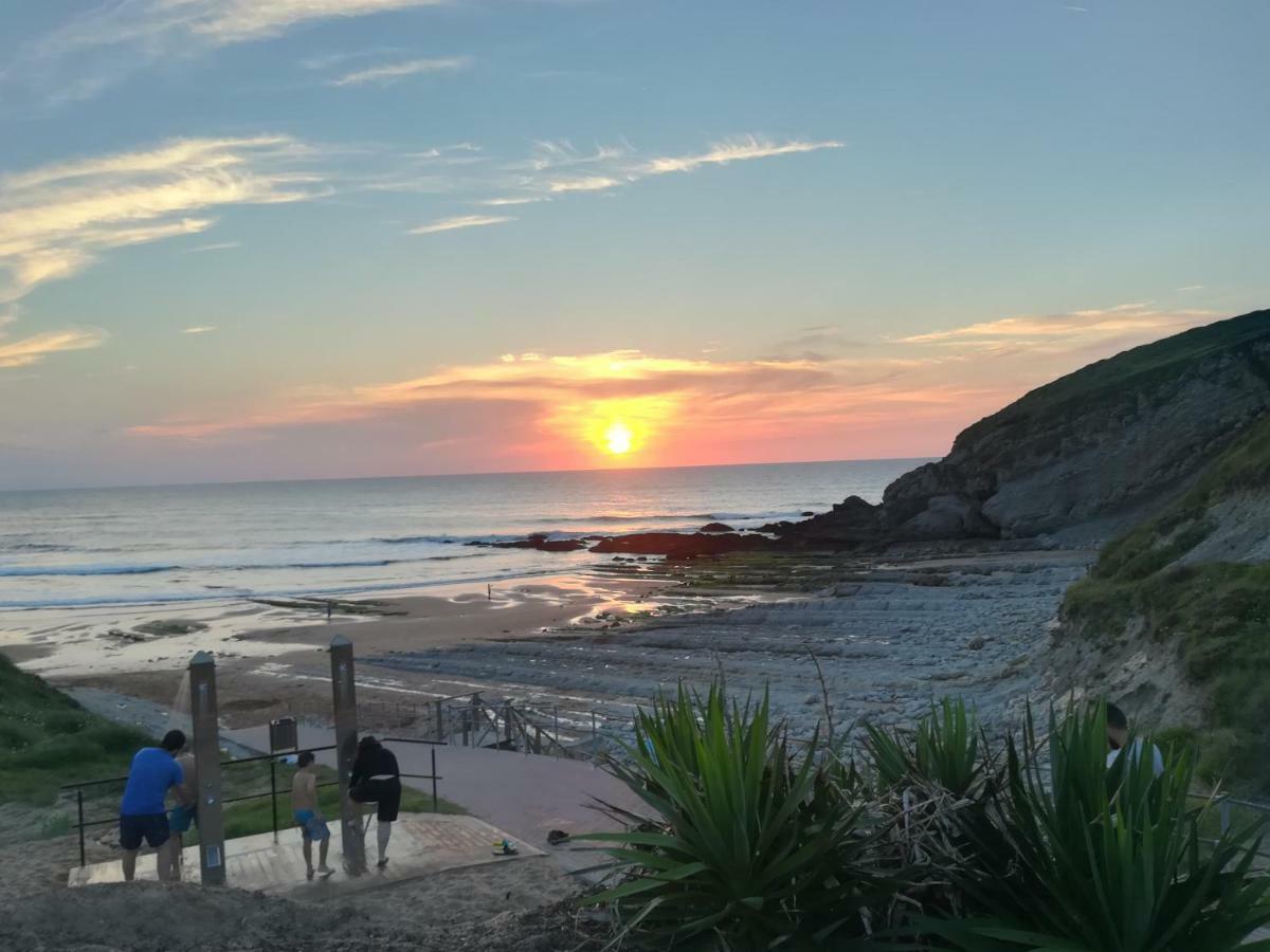 Villa Dalia Suances Luaran gambar